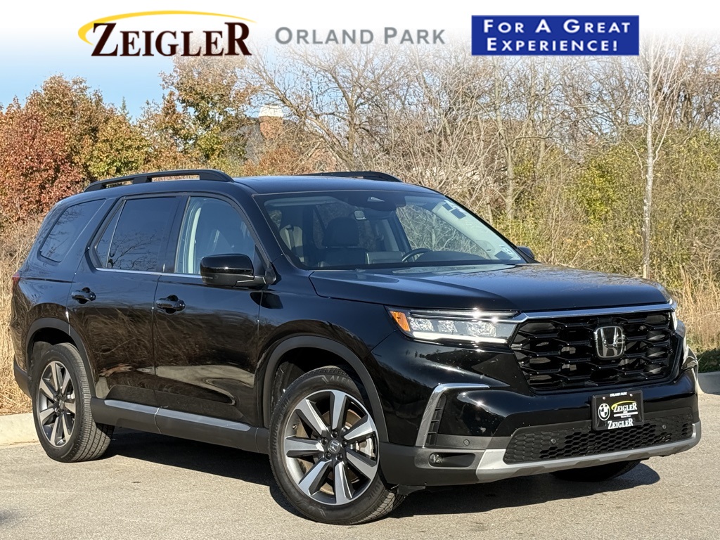 2025 Honda Pilot Touring's photo