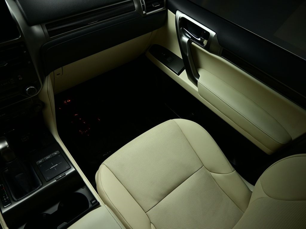 2023 Lexus GX 460 photo 6