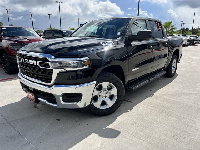 2025 Ram 1500 Tradesman photo 3