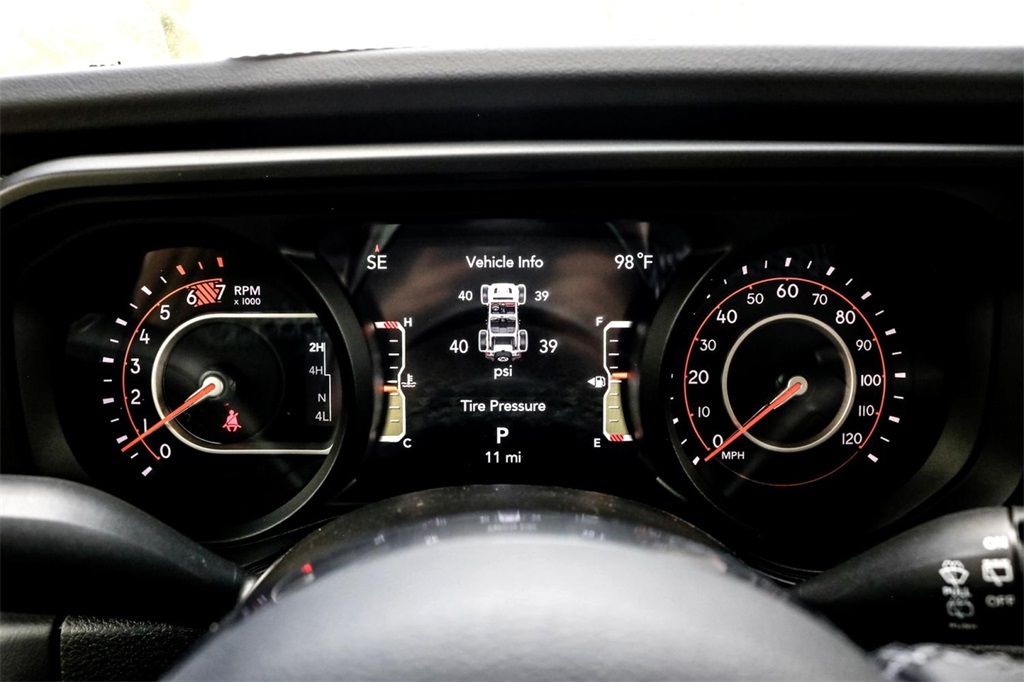 2025 Jeep Wrangler Sahara photo 14