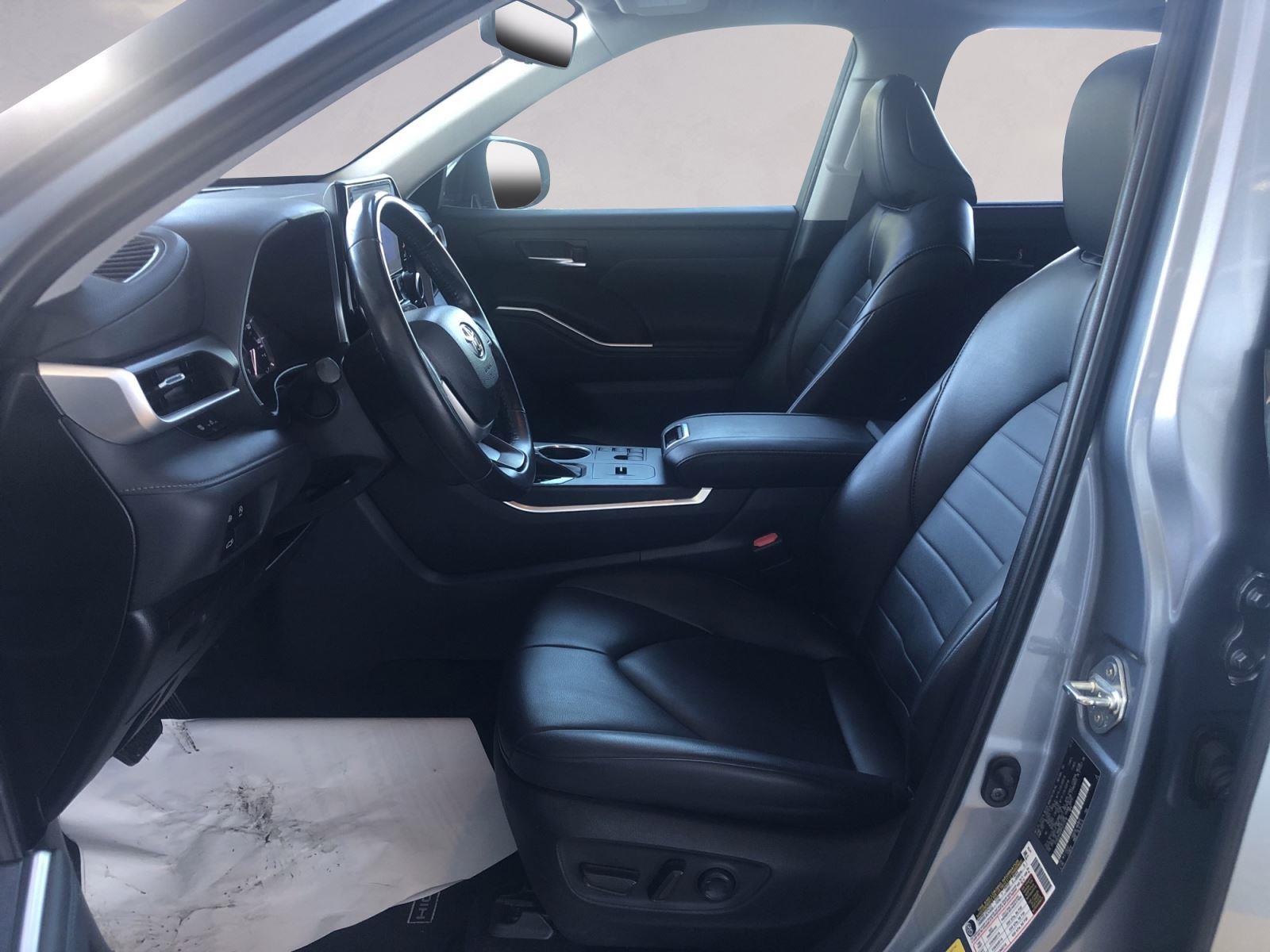 2023 Toyota Highlander XSE photo 9
