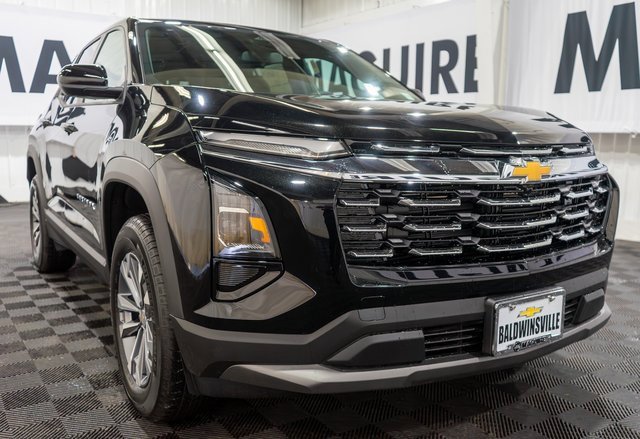 2026 Chevrolet Equinox LT photo 4