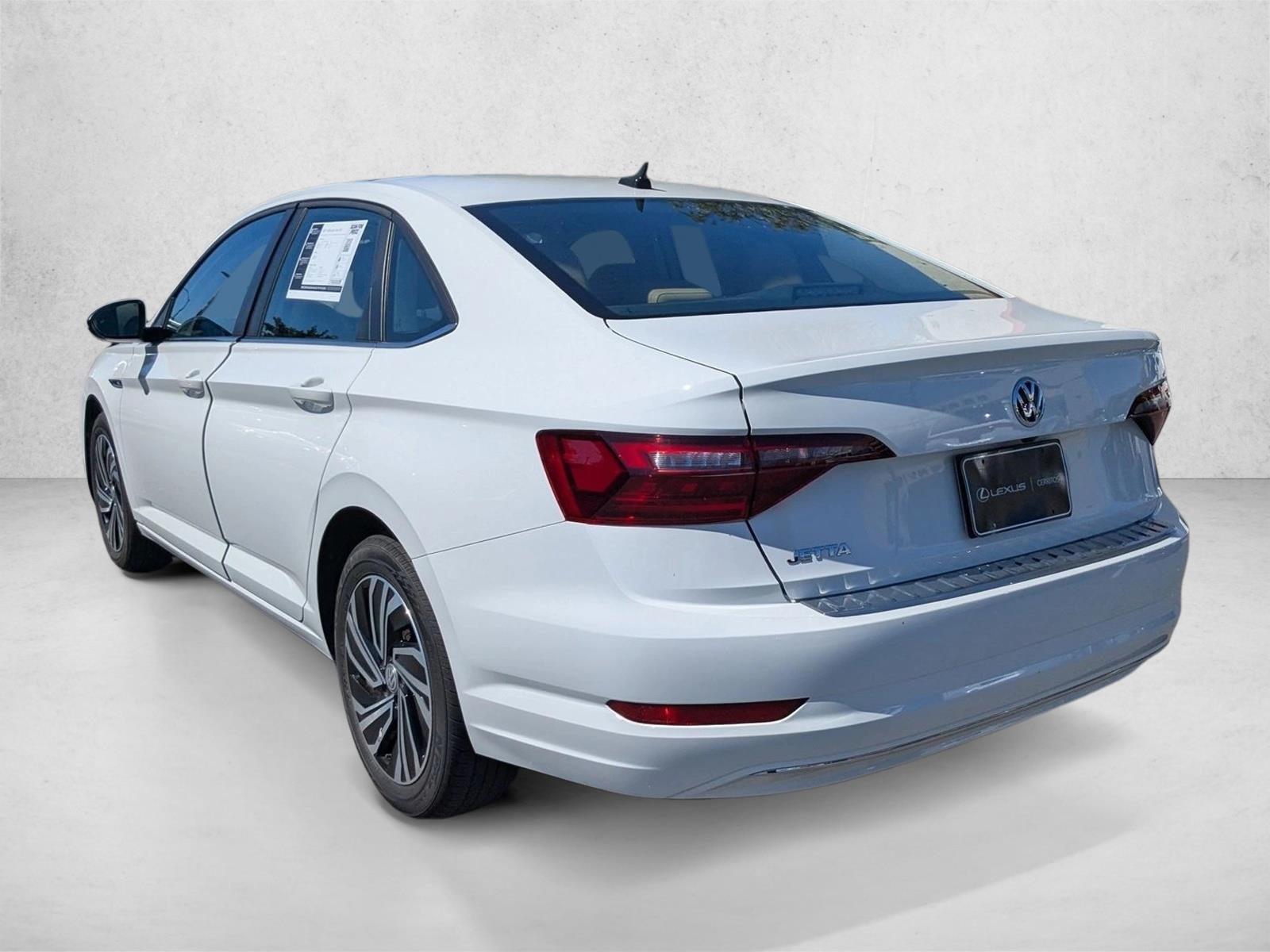 2021 Volkswagen Jetta SEL photo 4