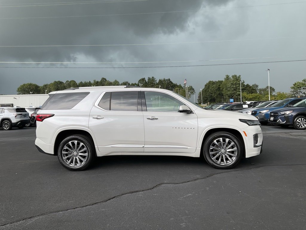 2023 Chevrolet Traverse Premier photo 13