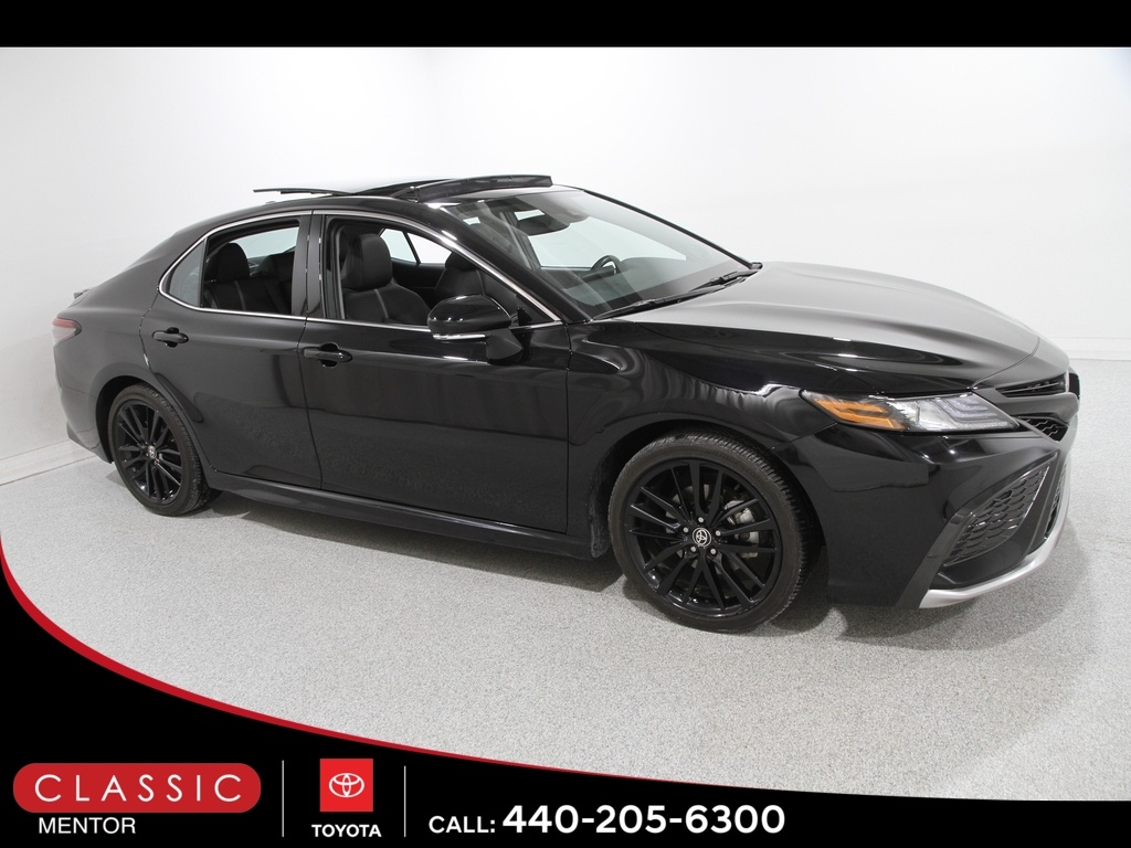 2022 Toyota Camry XSE's photo