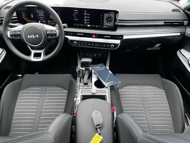 2026 Kia K5 LXS photo 9