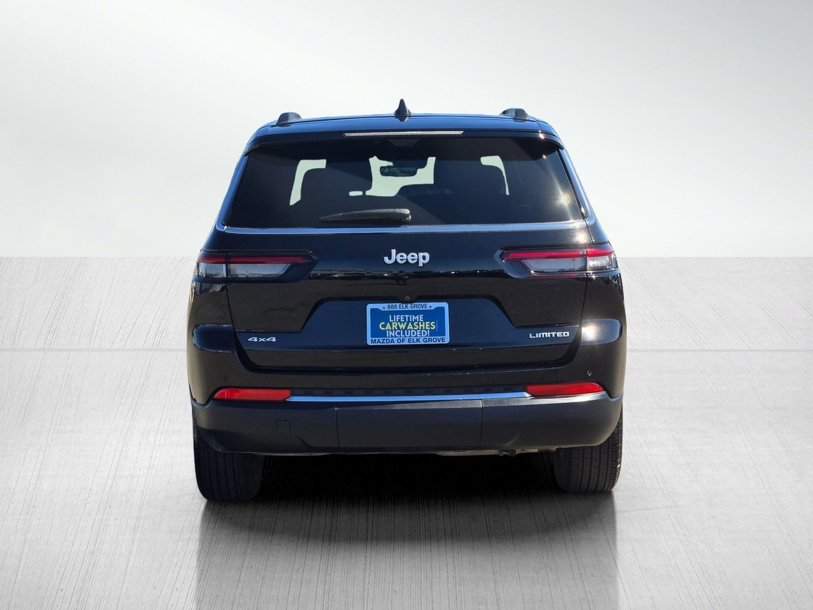 2024 Jeep Grand Cherokee Limited photo 4