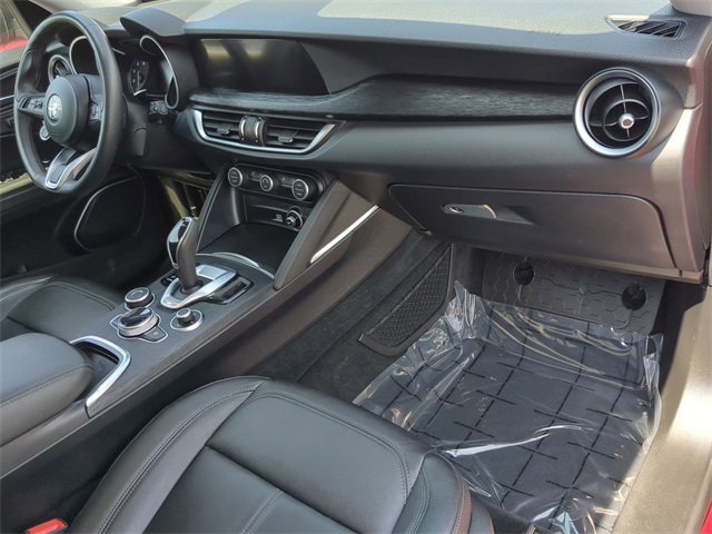 2021 Alfa Romeo Stelvio Sport Base photo 27