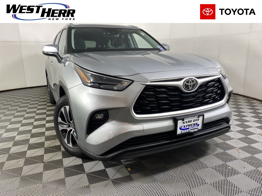 2022 Toyota Highlander XLE's photo