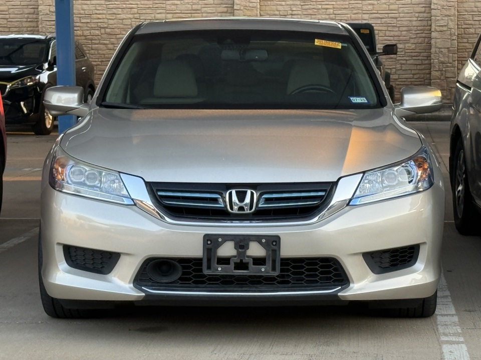 Used 2015 Honda Accord Hybrid Touring with VIN 1HGCR6F77FA009776 for sale in North Richland Hills, TX