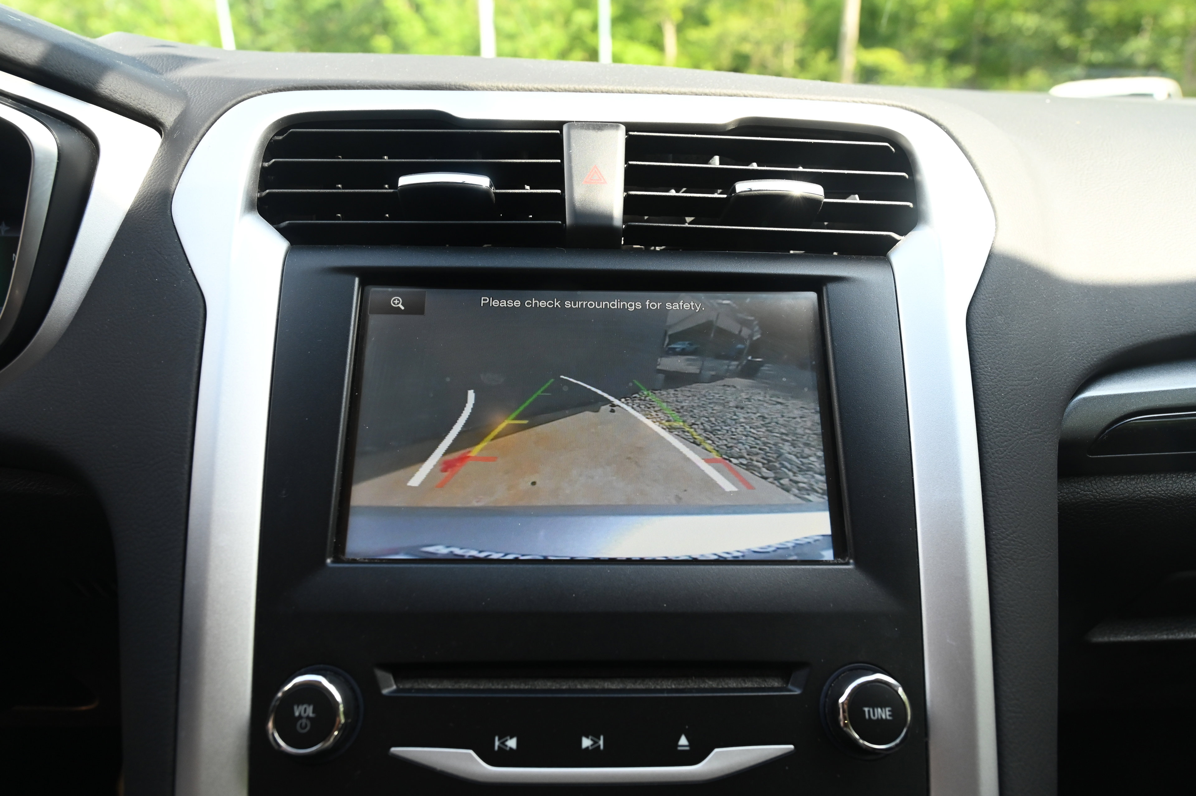 2014 Ford Fusion SE photo 16