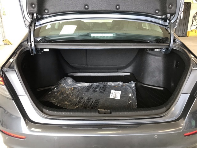 2023 Honda Accord Hybrid Touring photo 5