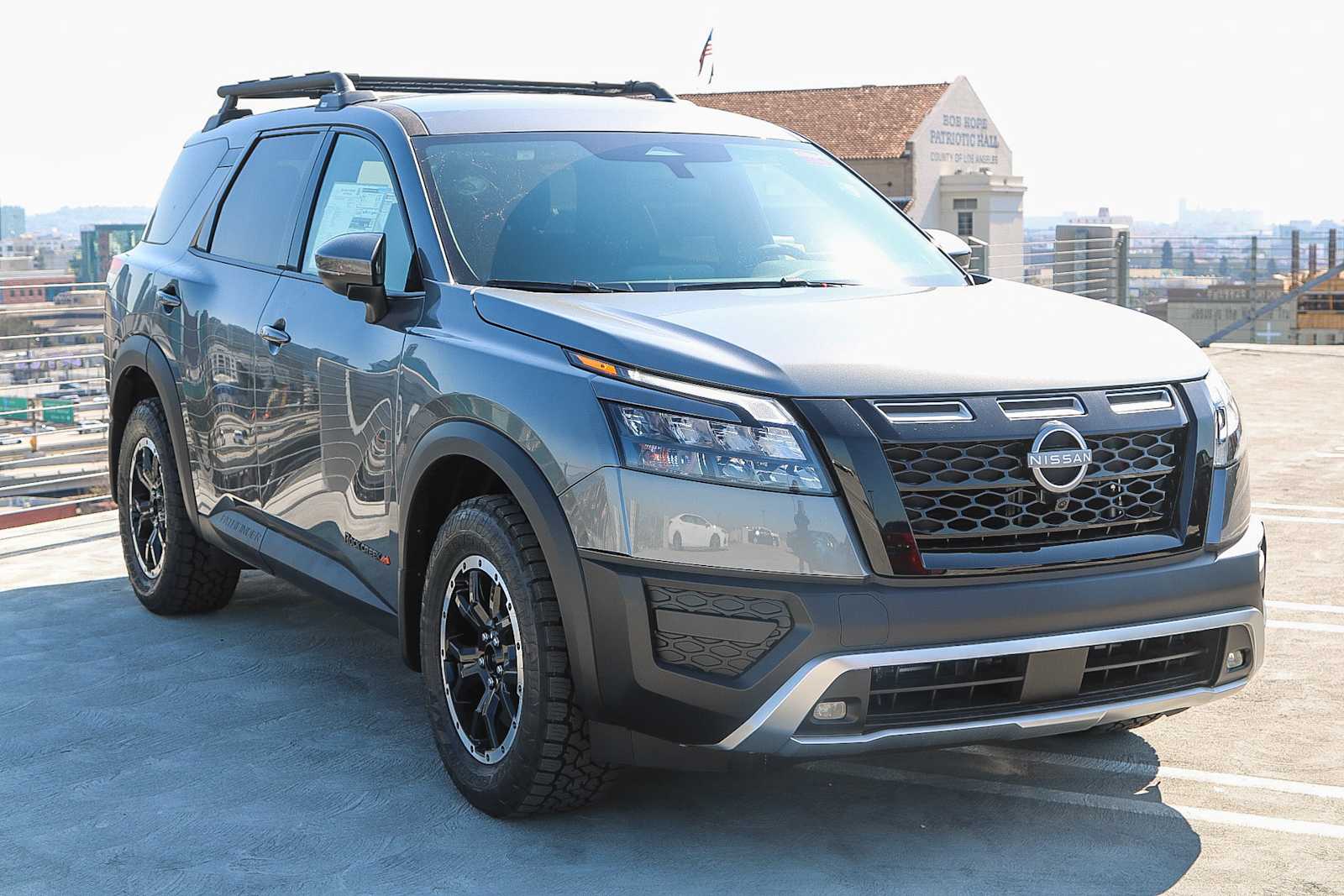 2025 Nissan Pathfinder Rock Creek photo 3