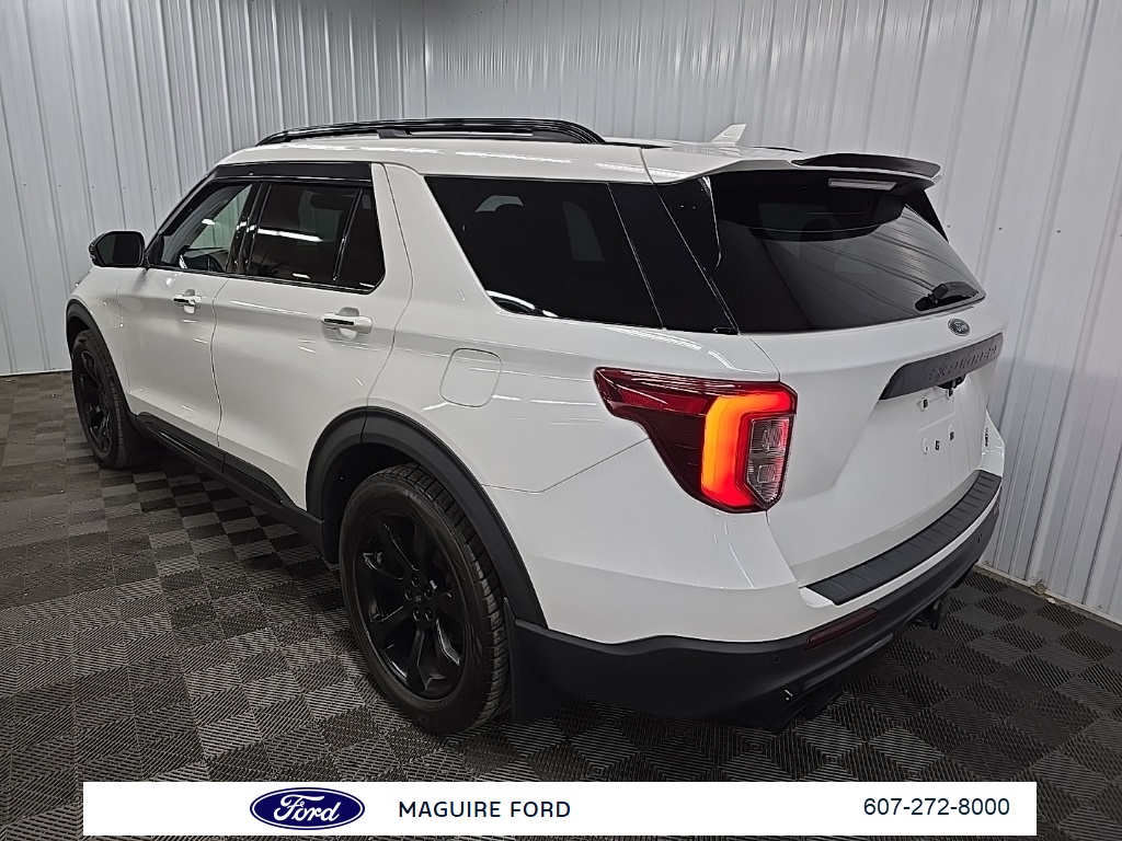 2020 Ford Explorer ST photo 9