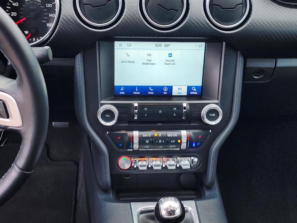 2022 Ford Mustang EcoBoost photo 3