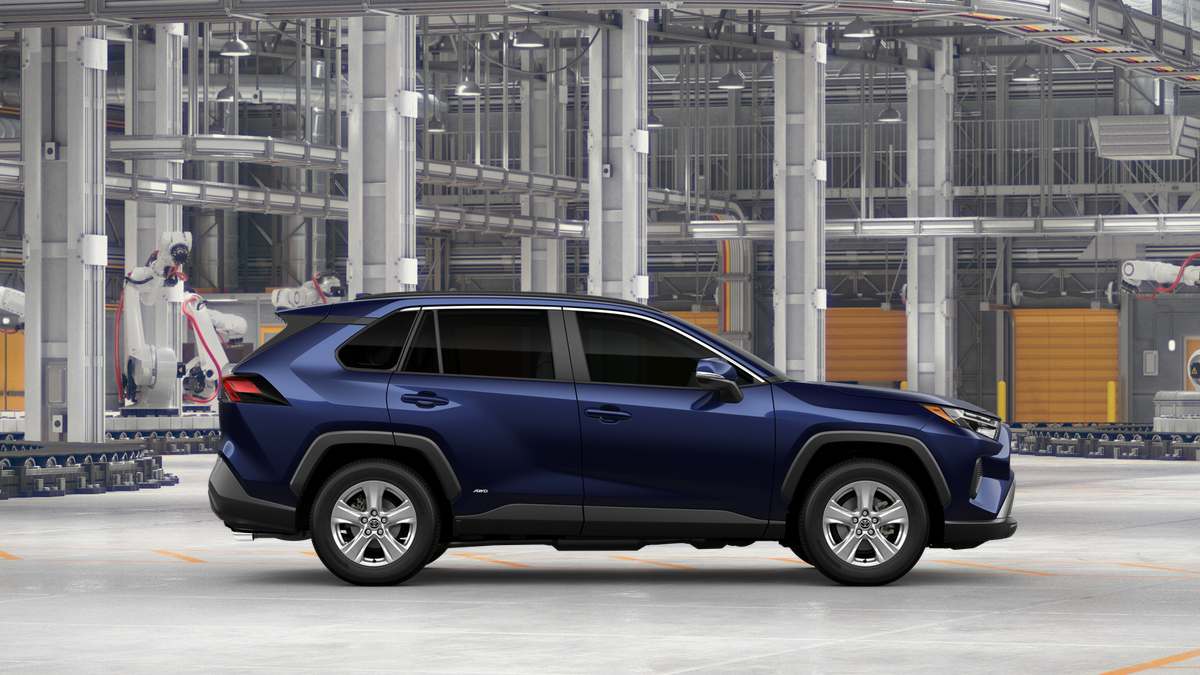 2025 Toyota RAV4 Hybrid XLE photo 11