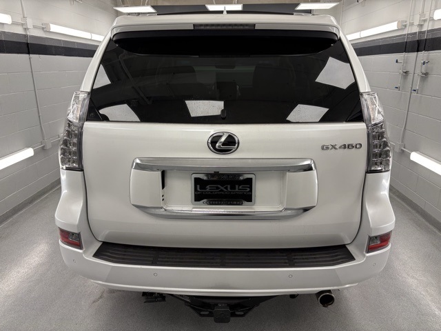 2023 Lexus GX 460 Premium photo 2