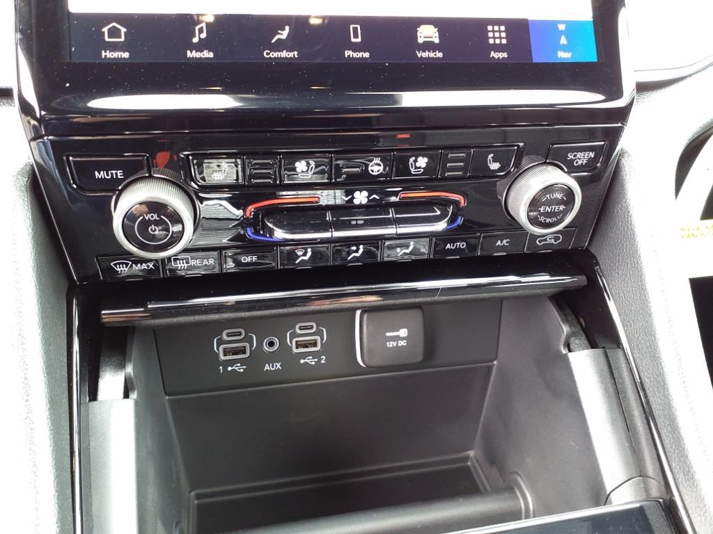 2024 Jeep Cherokee Overland 4xe photo 12