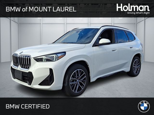 2025 BMW X1 28i's photo