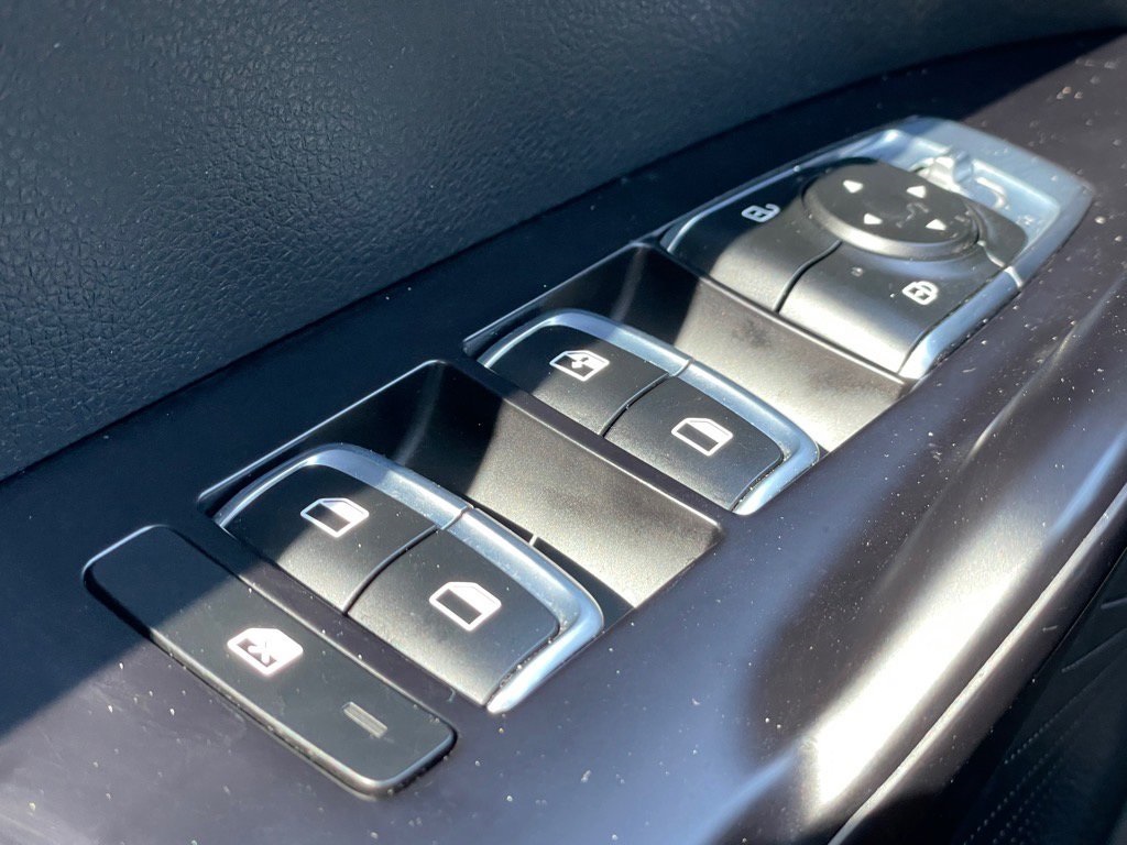 2024 Kia K5 GT-Line photo 17