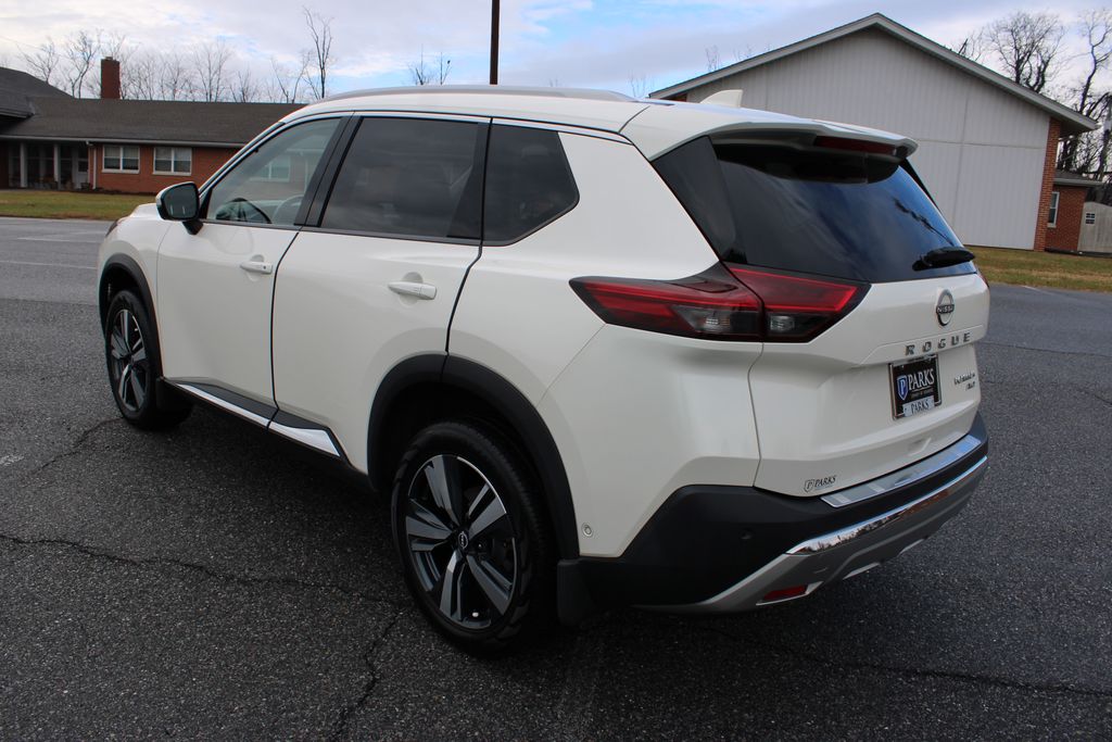 2022 Nissan Rogue Platinum photo 4