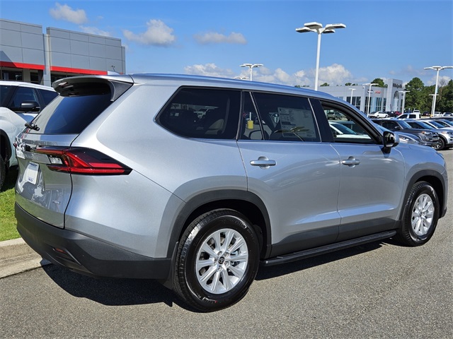 2025 Toyota Grand Highlander XLE photo 12