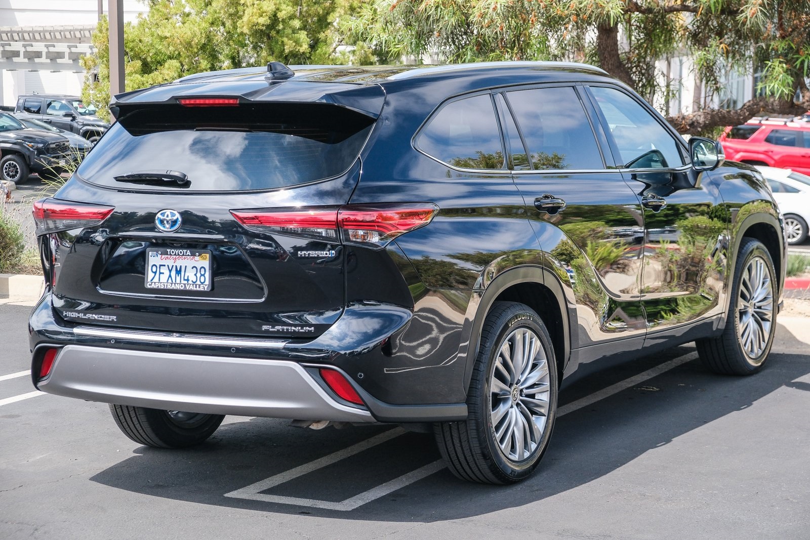 2023 Toyota Highlander Hybrid Platinum photo 9