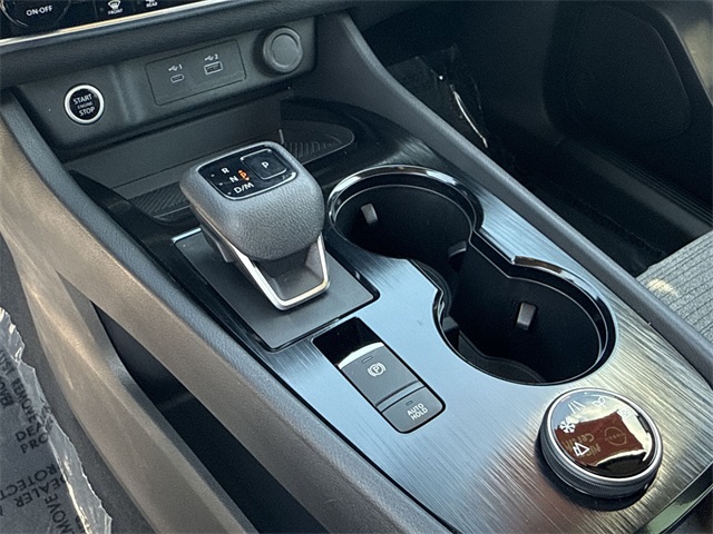 2023 Nissan Rogue SV photo 19