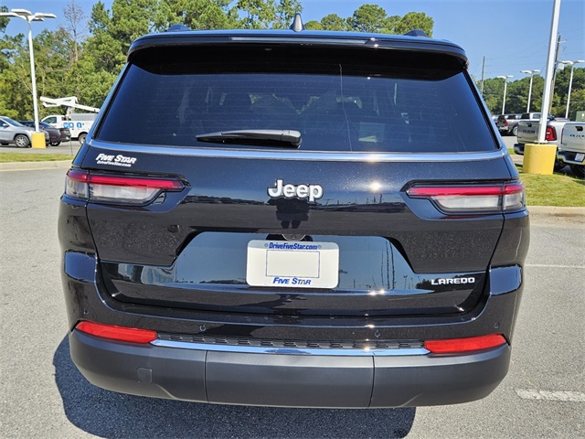 2025 Jeep Grand Cherokee Laredo Altitude photo 11
