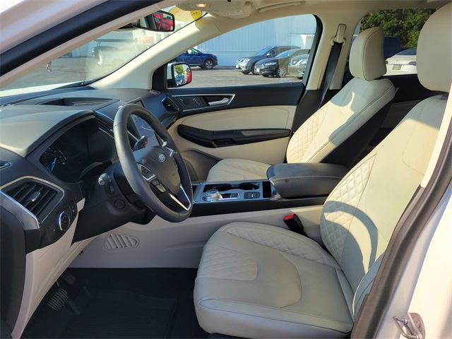 2024 Ford Edge Titanium photo 15