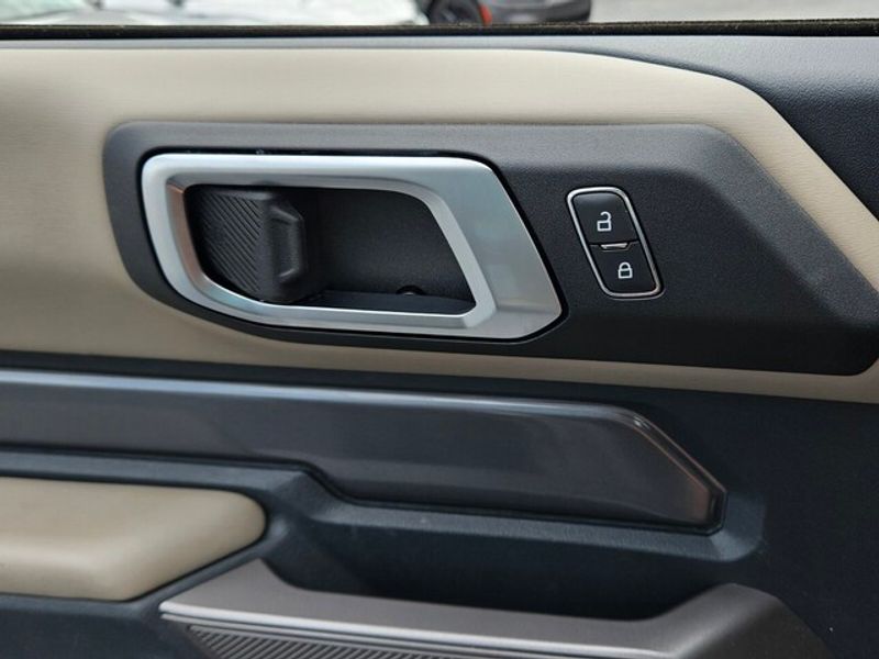 2023 Ford Bronco Wildtrak photo 26