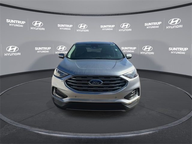 2024 Ford Edge Titanium photo 4