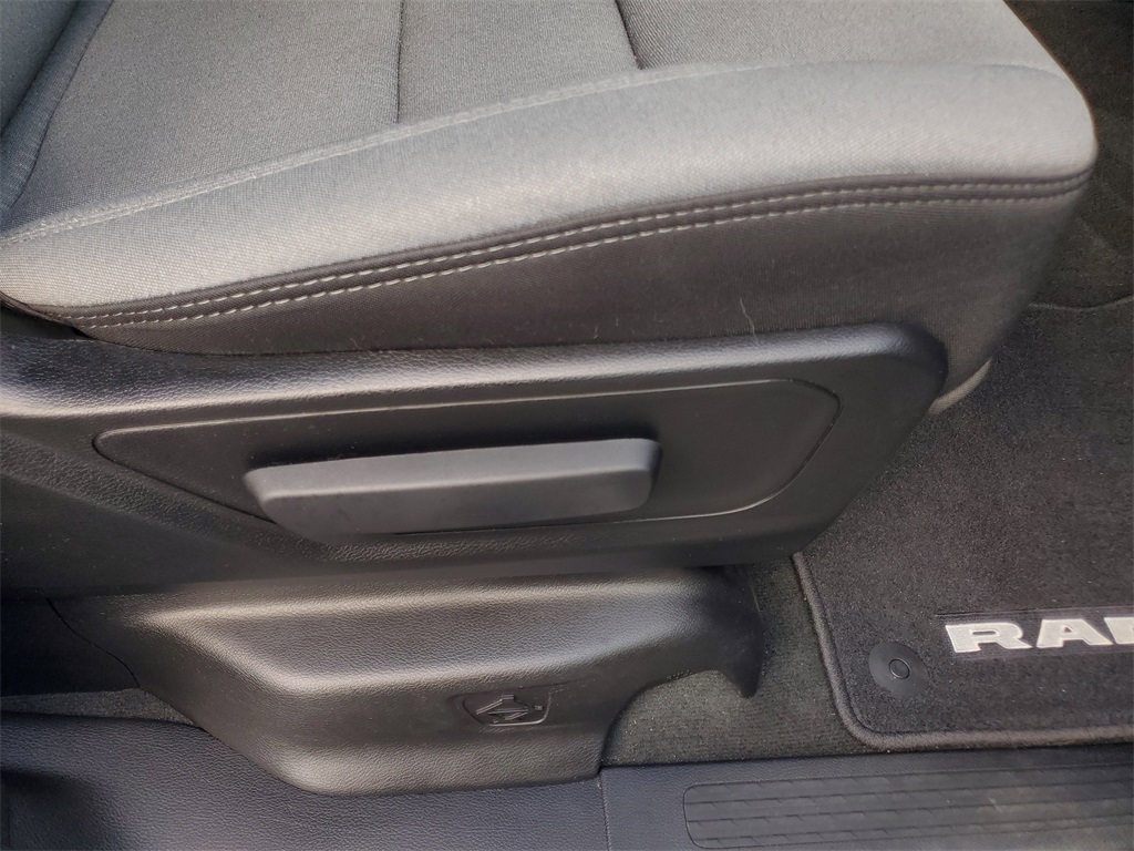 2021 Ram 1500 Big Horn Lone Star photo 34