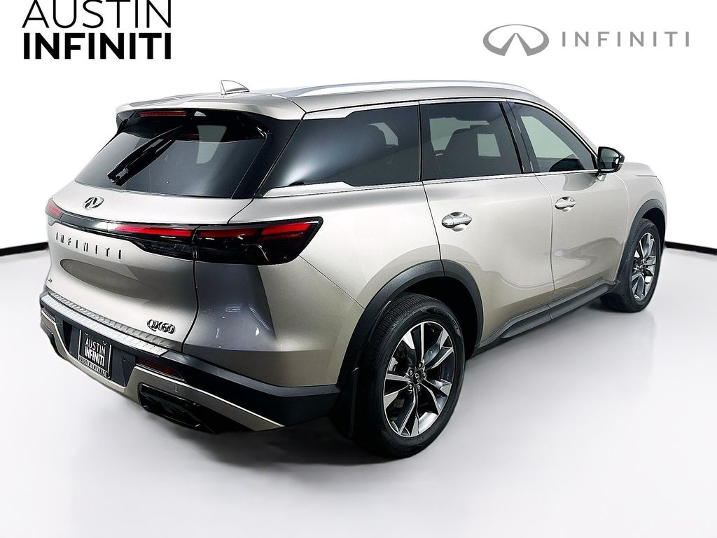 2023 Infiniti QX60 Luxe photo 7