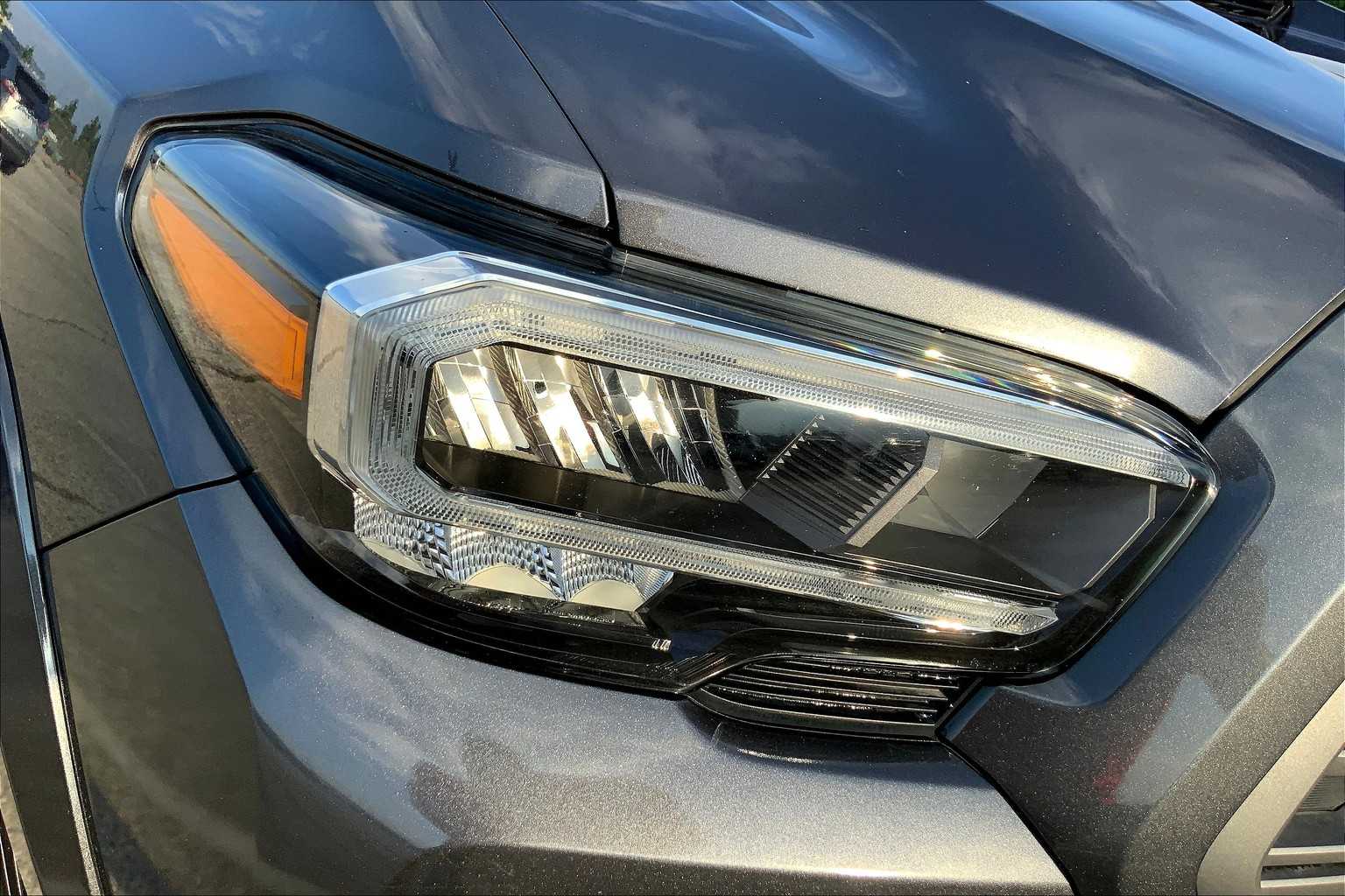 2023 Toyota Tacoma TRD Sport V6 photo 25