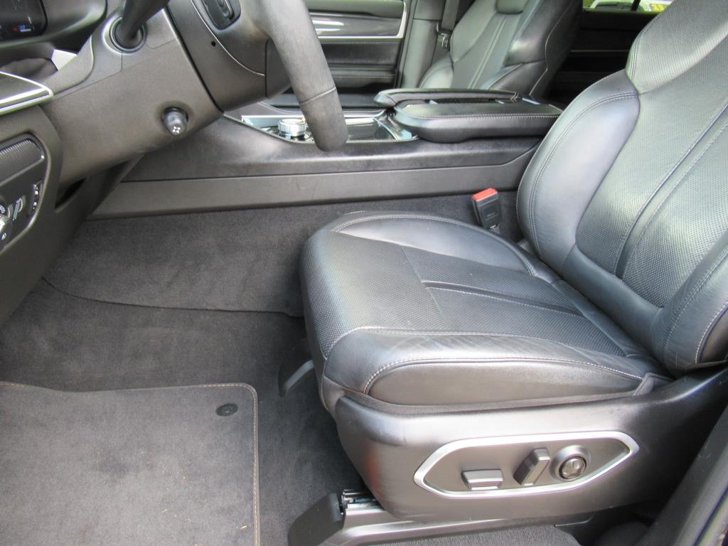 2023 Jeep Wagoneer L Base photo 13