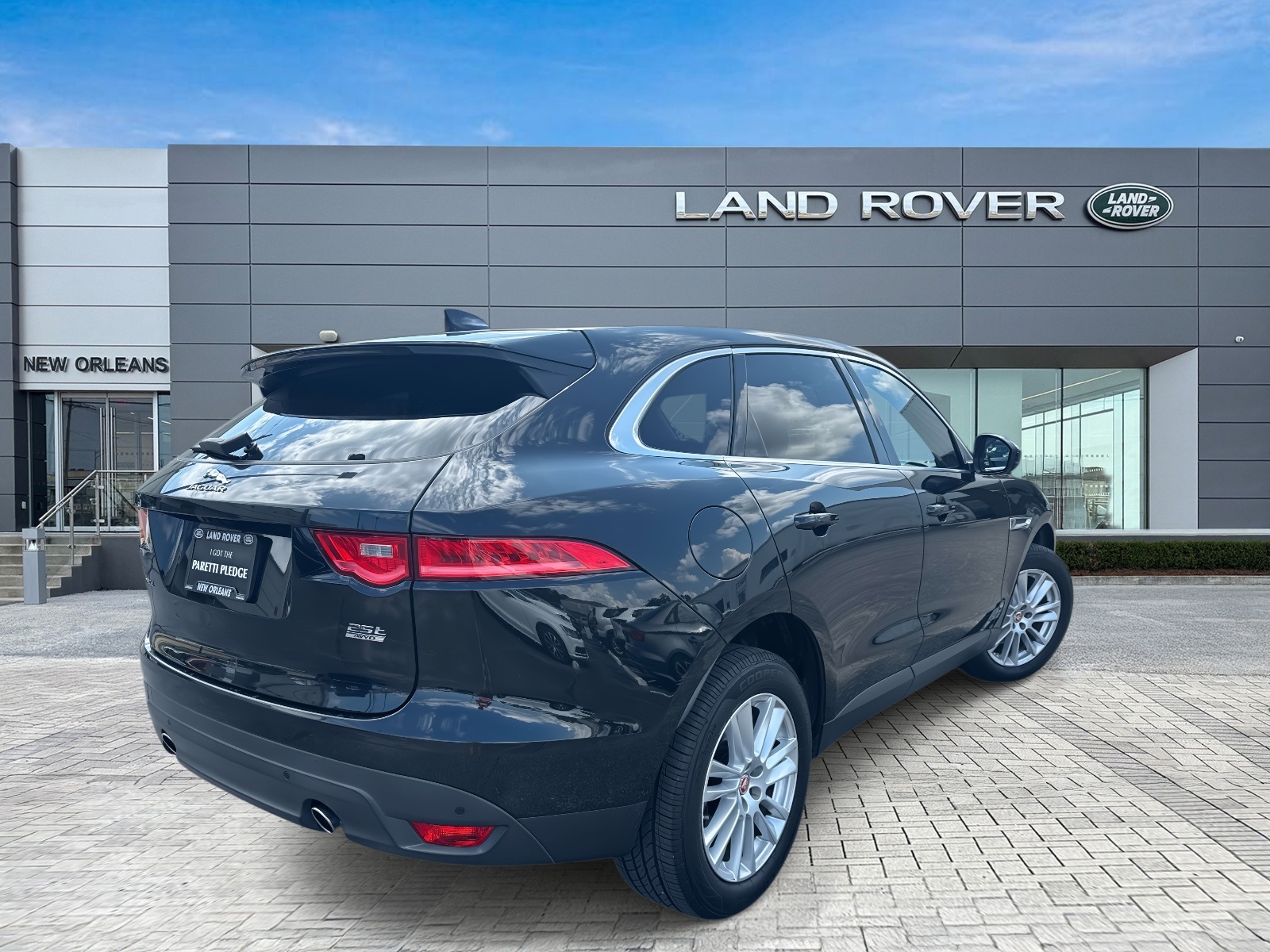 2020 Jaguar F-PACE Prestige photo 5
