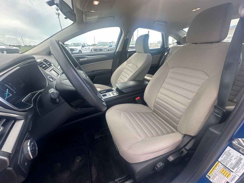 2018 Ford Fusion S Hybrid photo 12