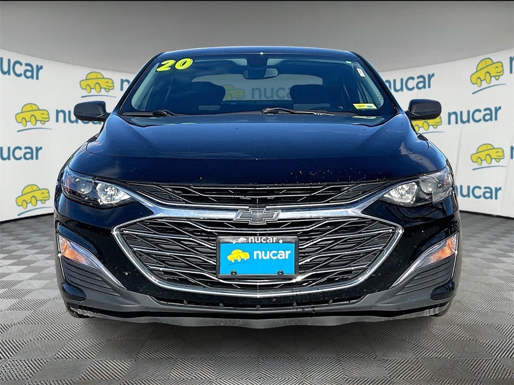 2022 Chevrolet Malibu LS photo 2