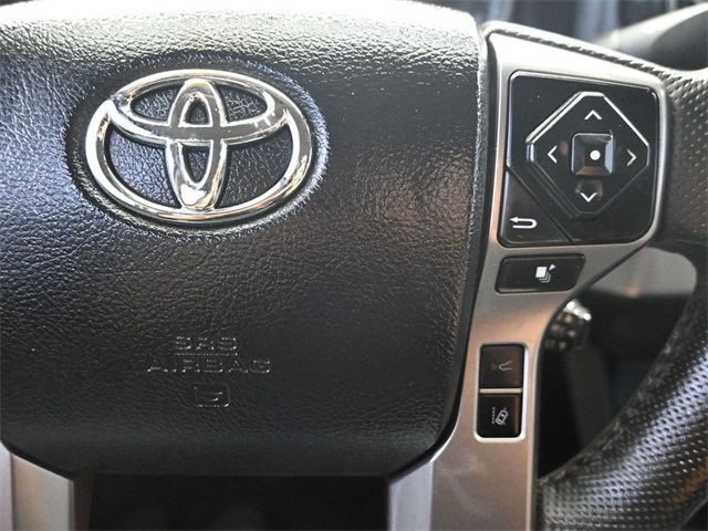 2022 Toyota Tacoma SR5 Double Cab photo 12
