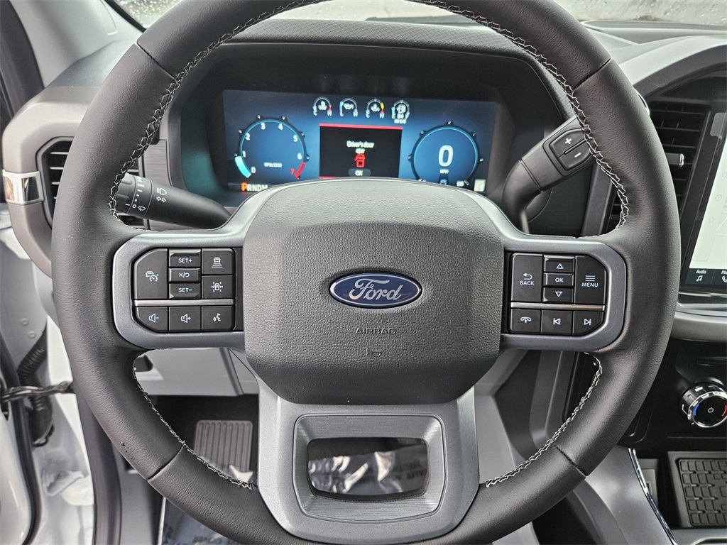 2025 Ford F-150 XLT photo 14