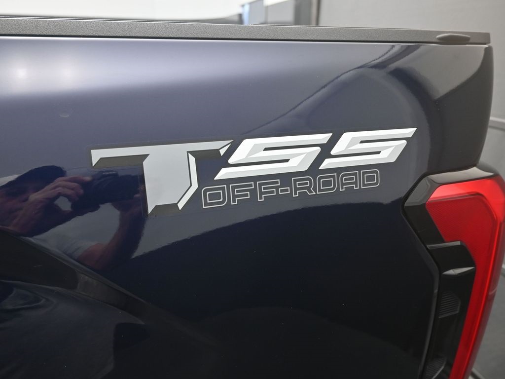 2023 Toyota Tundra SR5 photo 2