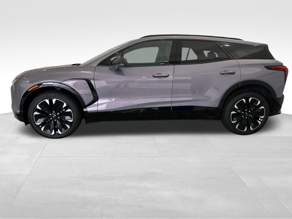 2024 Chevrolet Blazer EV RS photo 2