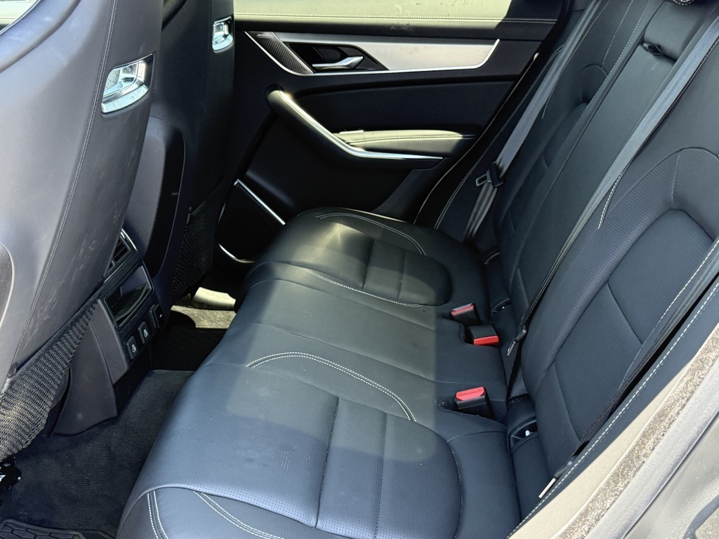 2024 Jaguar F-PACE P400 R-Dynamic S photo 22