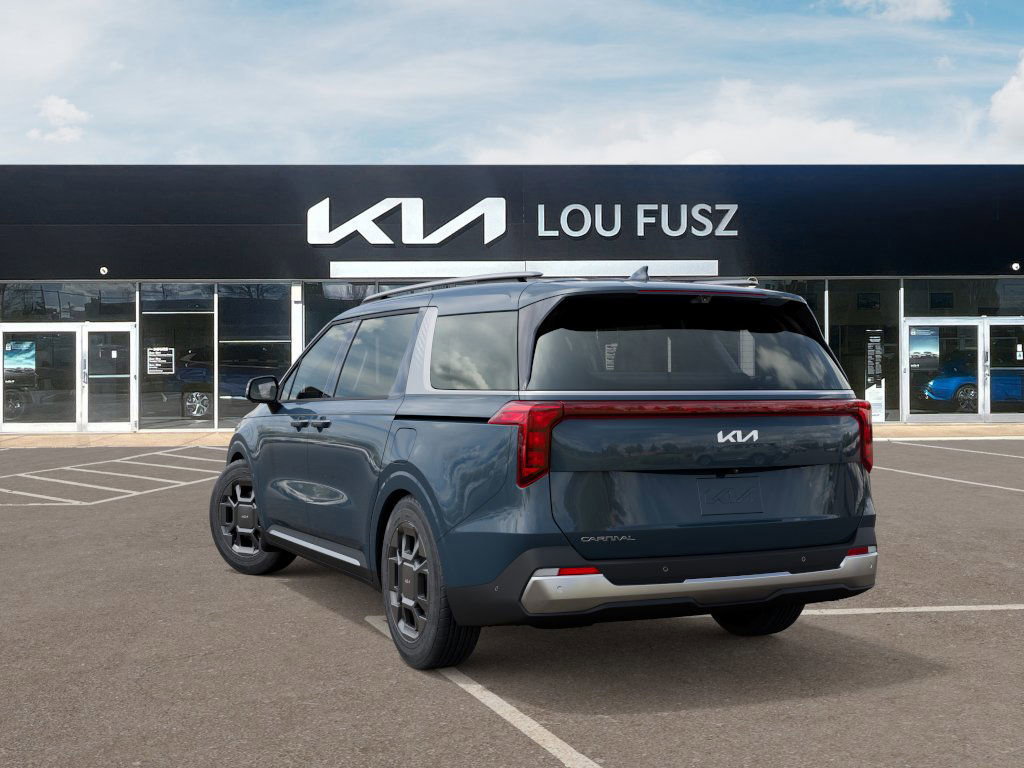 2026 Kia Carnival SX photo 4