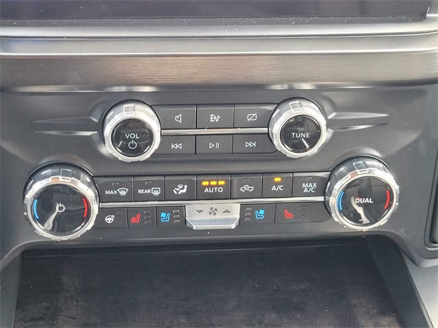 2024 Ford F-250 Lariat photo 19