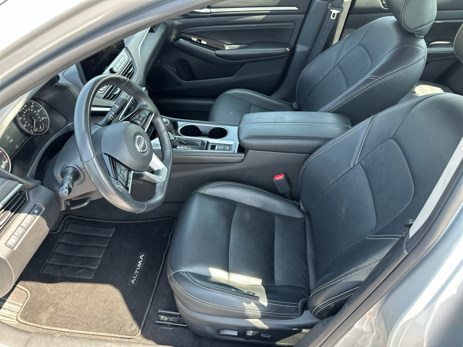 2023 Nissan Altima 2.5 SL photo 9