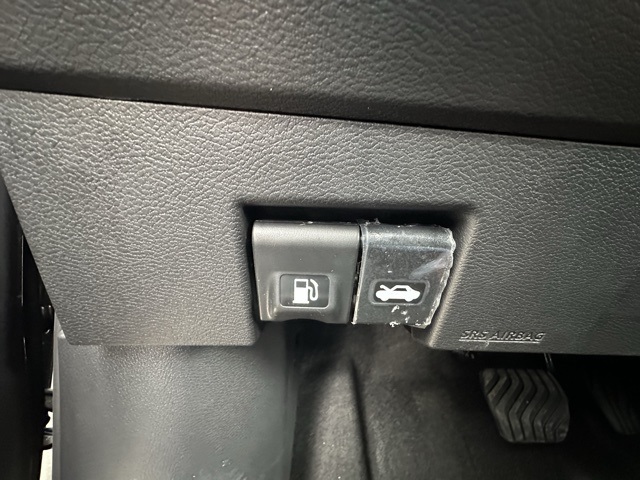 2025 Nissan Kicks Play S photo 26