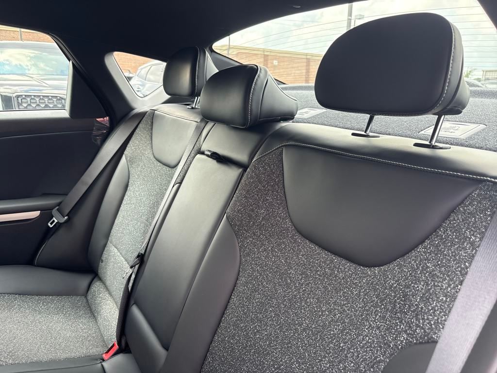2025 Kia K4 GT-Line photo 24