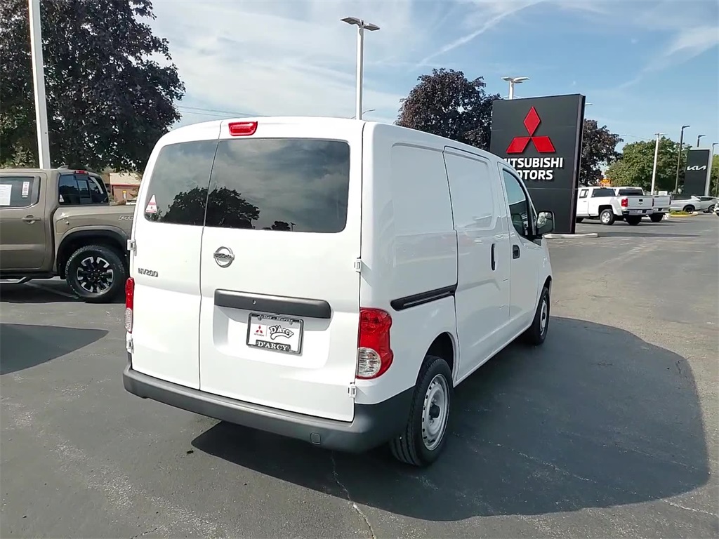 2021 Nissan NV200 S photo 10